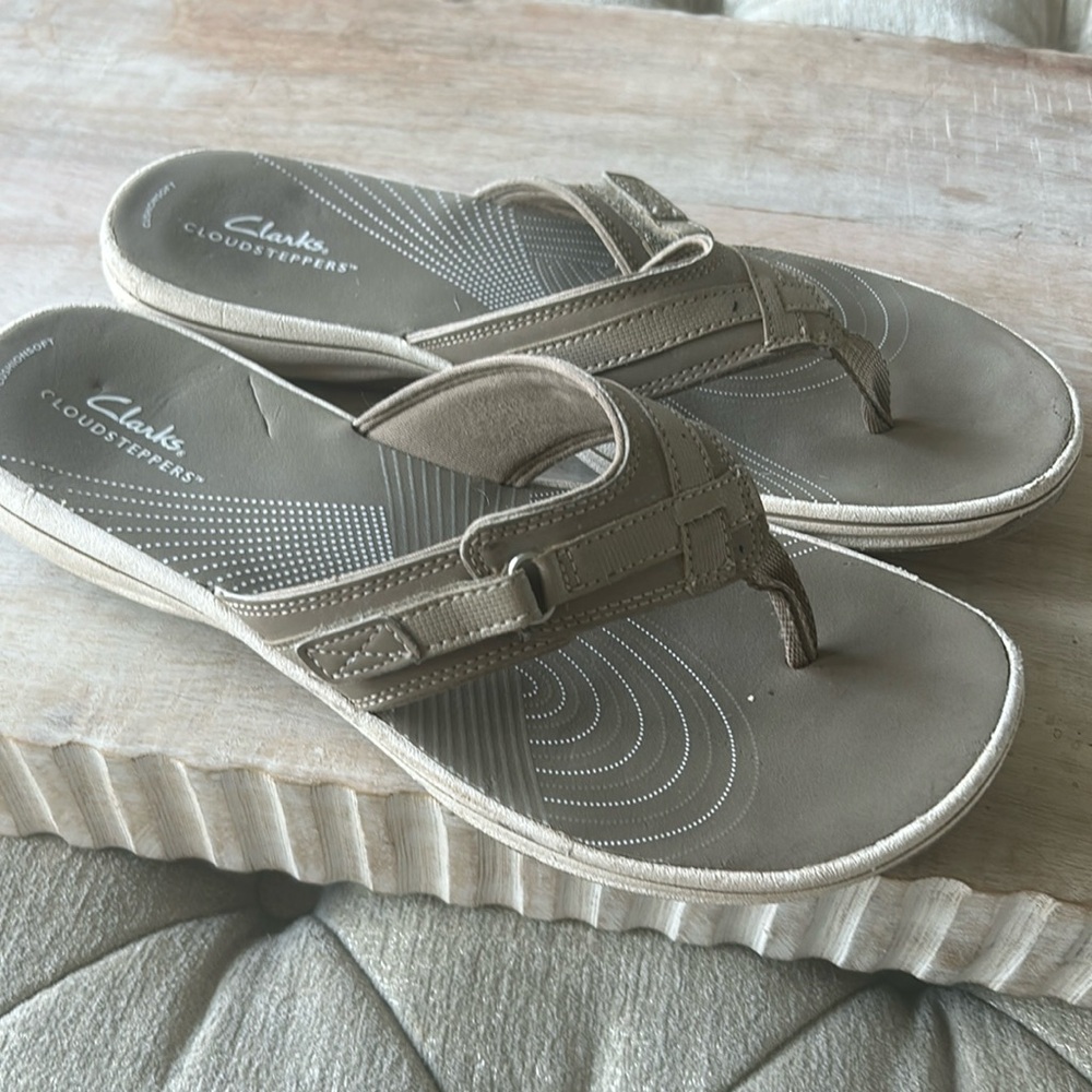Clarks Women's Cloudsteppers cushion soft‎